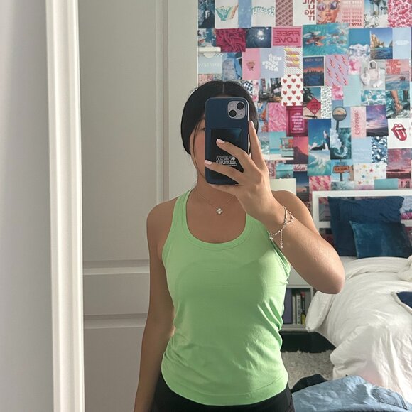 Lululemon Swiftly Tech racerback tank 2.0 length, scream green, size 4 - Picture 1 of 3